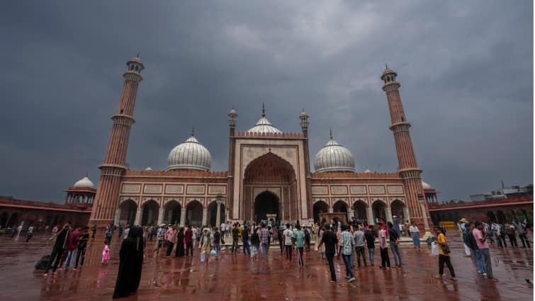 Delhi Weather Alert: Heavy Rain Brings Relief To Delhi-NCR, IMD Issues Red Alert For More Showe