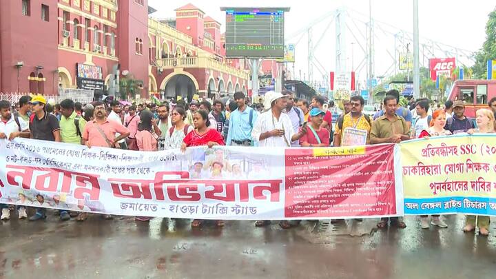 হাওড়ার থেকে যেকটি রাস্তা, মূলত যে চারটি পয়েন্ট দিয়ে নবান্নে যাওয়া যায়, সেই চারটি পয়েন্ট কড়া নজরদারিতে রয়েছে।