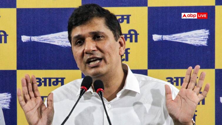 दिल्ली सरकार के मोबाइल खरीदने के फैसले पर सौरभ भारद्वाज बोले, 'अपना काम तुरंत, जनता के लिए कमेटी' Saurabh Bhardwaj on Delhi CM Ministers High End Mobile Purchase Decision दिल्ली सरकार के मोबाइल खरीदने के फैसले पर सौरभ भारद्वाज बोले, 'अपना काम तुरंत, जनता के लिए कमेटी'
