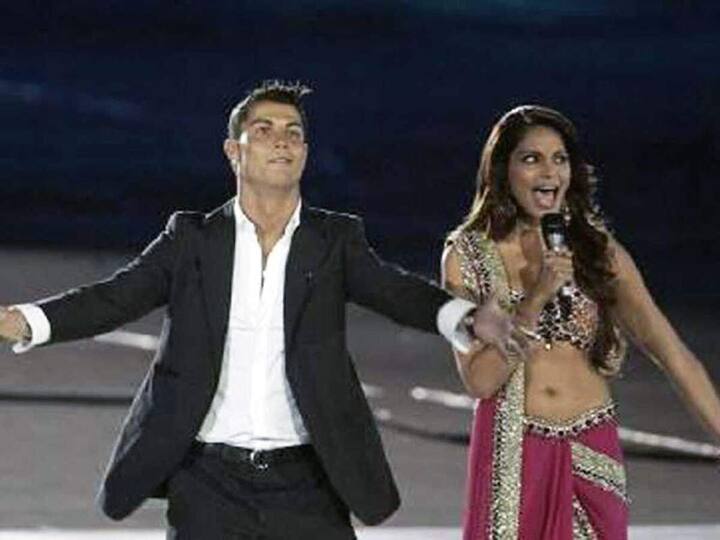 After that, pictures of both of them went viral on social media, which people were surprised to see.