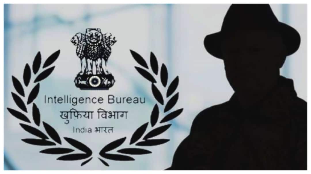 IB ACIO Executive Recruitment 2025 Notification out for 3717 posts who is elidble and what is last date to apply  IB ACIO 2025: 3,717 ఇంటలిజెన్స్‌బ్యూరోలో ఎగ్జిక్యూటివ్ ఉద్యోగాల భర్తీకి నోటిఫికేషన్! చివరి తేదీ, అర్హతలు, పరీక్ష విధానం తెలుసుకోండి!