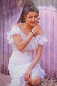 अंडरवर्ल्ड के चक्कर में फंसी थीं बॉलीवुड की ये एक्ट्रेसेस, किसी का चौपट हुआ करियर तो किसी ने छोड़ दी इंडस्ट्री