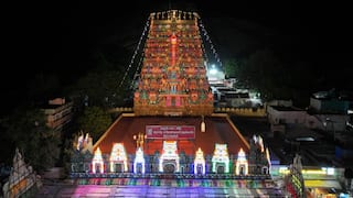 Thiruparankundram: அரோகரா.. அதிகாலையிலே நடந்த திருப்பரங்குன்றம் கும்பாபிஷேகம்.. லட்சக்கணக்கில் குவிந்த பக்தர்கள்