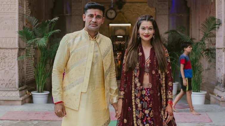 पहली बार पायल को मिट्टी में सने हुए मिले संग्राम सिंह, जानें फिर कैसे कर बैठे प्यार?