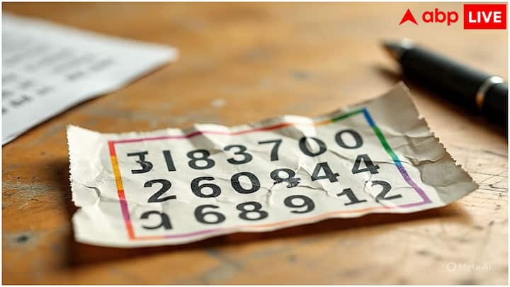 आपने लॉटरी की सबसे ज्यादा खबरें केरल राज्य की सुनी होंगी. यहां स्त्री शक्ति, कारुण्या, निर्मल, अक्षय, पौर्णमी, विन विन लॉटरी का आयोजन होता है, जिसमें करोड़ों का इनाम दिया जाता है. हालांकि, केरल के अलावा भी कुछ राज्य हैं, जहां लॉटरी खेली जाती है.