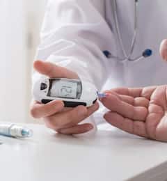 ਘੱਟ ਨੀਂਦ, ਪਾਣੀ ਦੀ ਕਮੀ ਤੇ ਖਾਣਾ ਛੱਡਣਾ ਵਰਗੀਆਂ ਆਦਤਾਂ ਵਧਾ ਸਕਦੀਆਂ ਸ਼ੂਗਰ ਦਾ ਲੈਵਲ, ਰਹੋ ਸਾਵਧਾਨ