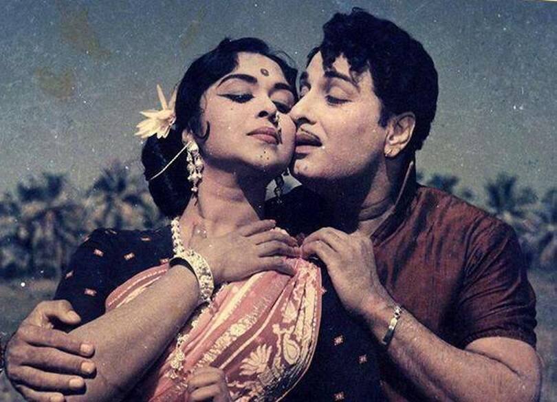 Saroja Devi: 60,70ஸ் கிட்ஸ்களின் கனவுக்கன்னி.. கன்னடத்து பைங்கிளி சரோஜாதேவி நடிக்க வந்தது எப்படி?