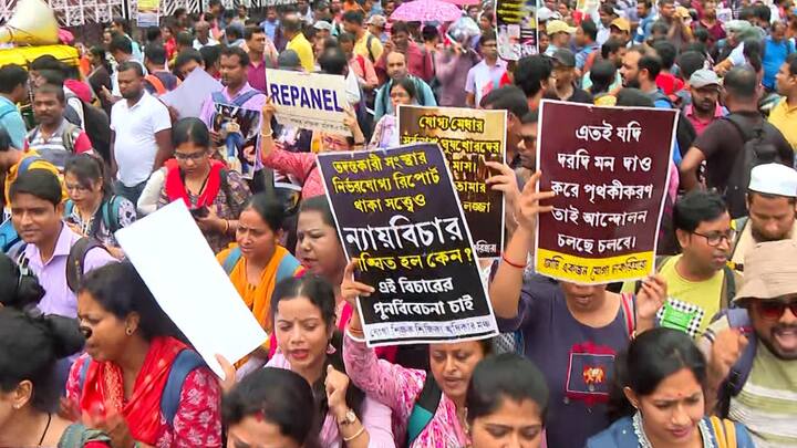 রিভিউ থেকে যোগ্যদের চাকরি ফেরানোর ক্ষেত্রে রাজ্যের উদ্যোগের দাবি চাকরিহারাদের। আনটেন্টেড সার্টিফায়েড লিস্ট ও OMR শিট প্রকাশ করে রি-প্যানেলিংয়ের মাধ্যমে চাকরি ফেরানোরও দাবি।