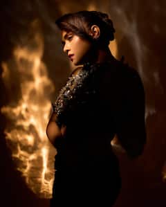 ग्लॅमर, ग्रेस आणि अटिट्युड... एकाच लुकमध्ये पाहायचंय? मग बघा अमृता खानविलकरचा हा स्टायलिश अवतार!