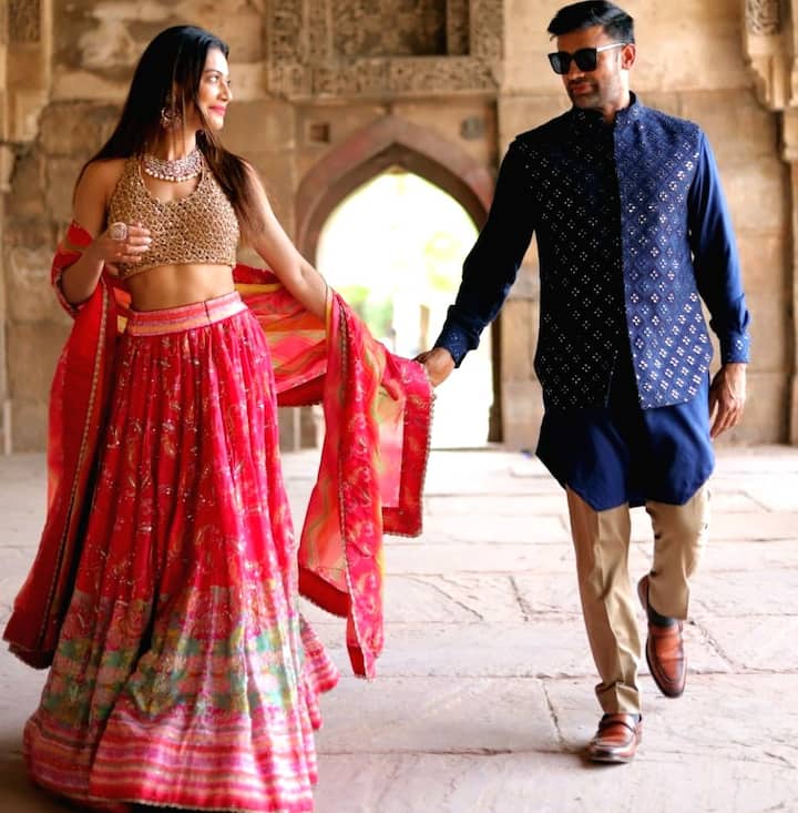 रेसलर संग्राम सिंह और पॉपुलर एक्ट्रेस पायल रोहतागी ने 9 जुलाई 2022 को आगरा में सात फेरे लिए थे. शादी के पहले दोनों ने एक दूसरे को 12 साल तक डेट किया था.