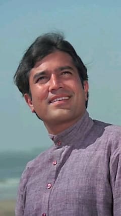 इस बच्चे के नाना–नानी हैं लीजेंड्स, पापा की कई फिल्में थी फ्लॉप लेकिन फिर भी रहे दर्शकों के फेवरेट, पहचाना क्या?