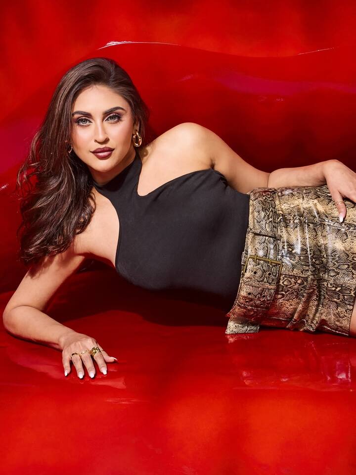 The actress said that once the director told Lightman that I was scared, because I thought I did not speak about cutting my mundi somewhere.