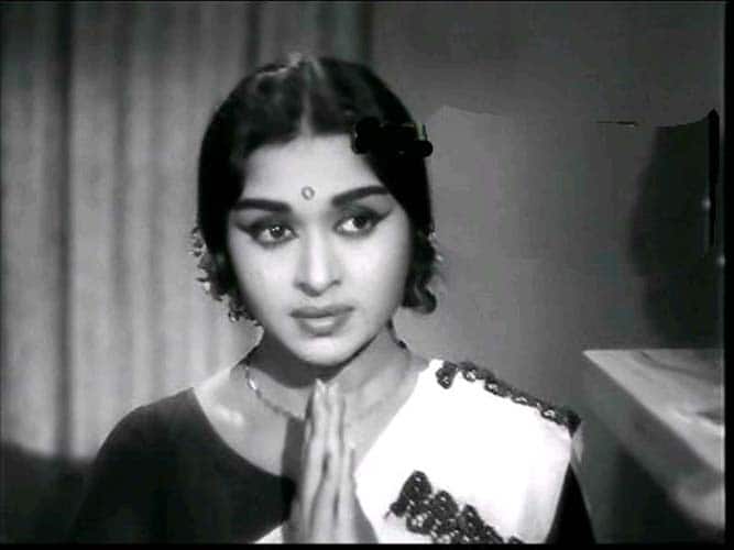 Saroja Devi Death: பெரும் சோகம்.. காலமானார் பழம்பெரும் நடிகை சரோஜாதேவி.. சோகத்தில் தமிழ் திரையுலகம்