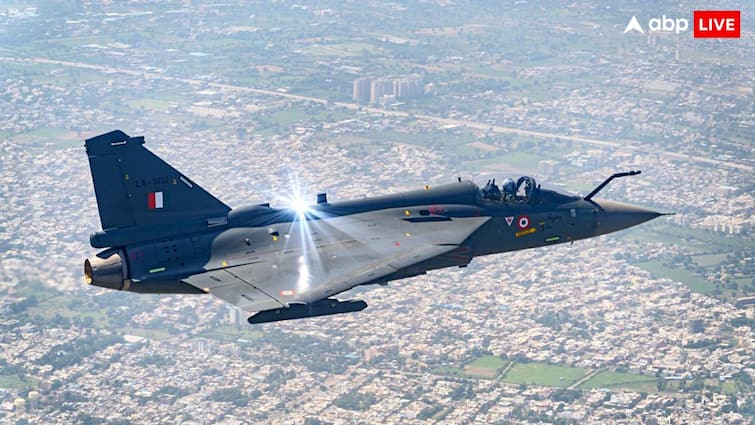 India received second GE-404 engine from the US for LCA Mark 1A fighter jet aircraft programme थर-थर कांपेगा पाकिस्तान! अमेरिका ने भारत को दिया घातक फाइटर जेट बनाने के लिए खास इंजन, जानें कैसे बढ़ेगी ताकत