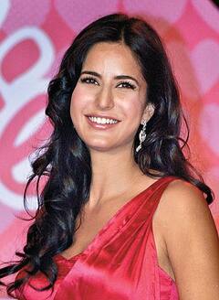 Katrina Kaif Transformation: कैटरीना कैफ का हद से ज्यादा बदला लुक, ट्रांसफॉर्मेशन देख हो जाएंगे शॉक्ड