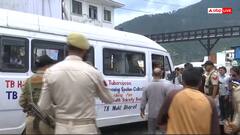 जम्मू-कश्मीर के डोडा में बड़ा हादसा, खाई में गिरी गाड़ी, 5 लोगों की मौत, 17 घायल