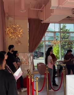 Kapil Sharma CAFE: ਇਸ ਵਜ੍ਹਾ ਕਰਕੇ ਚਰਚਾ 'ਚ ਕਪਿਲ ਸ਼ਰਮਾ ਦਾ ਕੈਨੇਡਾ ਵਾਲਾ ਕੈਫੇ, ਕੁੱਝ ਦਿਨ ਪਹਿਲਾਂ ਹੋਈ ਸੀ ਫਾਇਰਿੰਗ, ਦੇਖੋ ਇਨਸਾਈਡ ਤਸਵੀਰਾਂ...