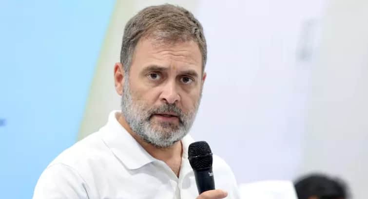 up mp mla court gave bail to Rahul Gandhi after surrender on defamation case  comment on indian army सेना के अपमान मामले में राहुल गांधी ने किया सरेंडर, 1 घंटे तक कोर्ट में रहे, फिर मिली जमानत