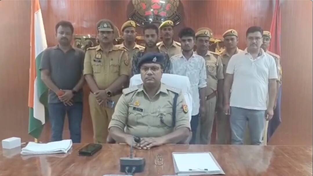 Kushinagar minor killed by her lover Saif and friend imtiaz in love triangle story ann कुशीनगर: परिजनों की डांट से नाराज होकर जिस प्रेमी से मिलने गई नाबालिग, उसी ने दोस्त के साथ मिलकर कर दी हत्या