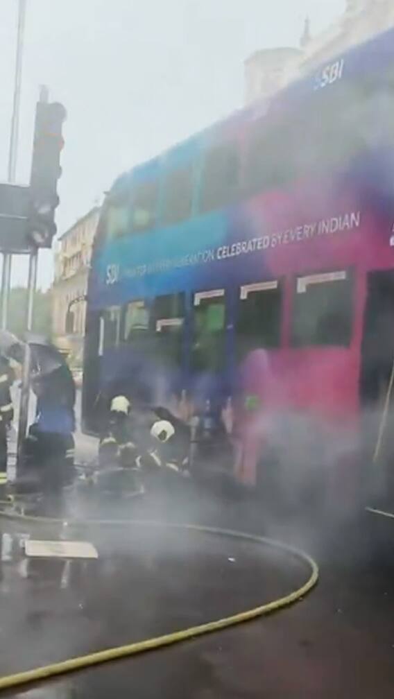मुंबईत बेस्टच्या डबल डेकर बसला आग!