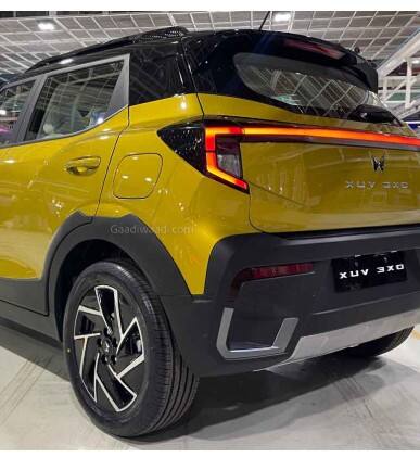 ਮਹਿੰਦਰਾ ਦੇ ਇਸ ਮਾਡਲ 'ਤੇ 2.50 ਲੱਖ ਦਾ ਡਿਸਕਾਊਂਟ, ਅੱਜ ਹੀ ਆਫਰ ਦਾ ਚੁੱਕੋ ਲਾਭ...