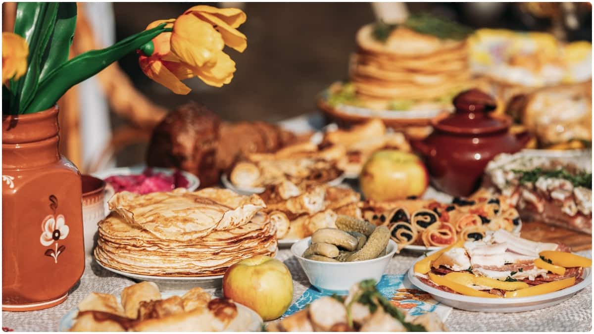 Thyroid Diet : థైరాయిడ్ ఉన్నవారు తినకూడని ఫుడ్స్ లిస్ట్.. వీటిని తింటే మందులు కూడా పనిచేయవట