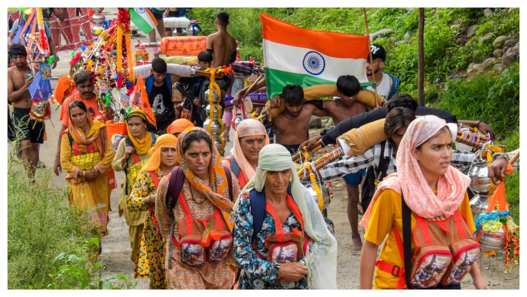 Delhi Tightens Security For Kanwar Yatra 2025 Kanwar Yatra 2025: Delhi Beefs Up Security With 10,000+ Personnel, Drones, CCTV, PCR Vans For Pilgrim Safety