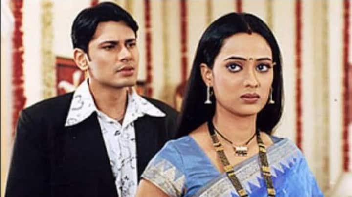 Inspiration and Anurag's unique love story won the hearts of the audience. The audiences did not get tired of praising them after seeing both of them love and respect for each other.