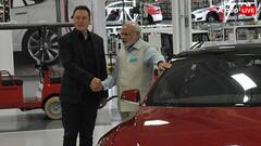 एक बड़े इंतजार के बाद आज Tesla की भारत में एंट्री, जानें कहां खुलने जा रहा पहला शोरूम?