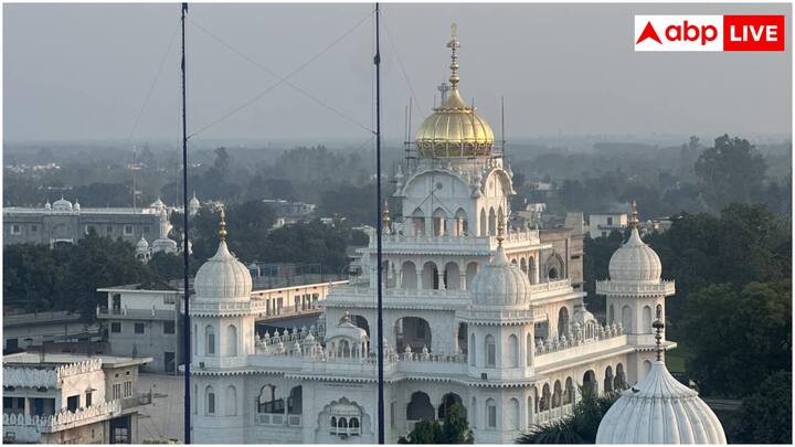 आनंदपुर साहिब पंजाब के रूपनगर जिले में स्थित है और इसे सिख धर्म की जन्मभूमि कहा जाता है. तख्त श्री केसगढ़ साहिब और सालाना होला मोहल्ला पर्व यहां की प्रमुख पहचान हैं. सिख योद्धाओं की परंपरा, घुड़सवारी और मार्शल आर्ट के लाइव प्रदर्शन विदेशी पर्यटकों के लिए आकर्षण का केंद्र हैं.