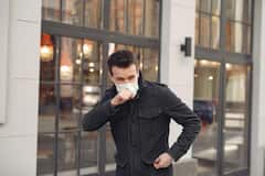 Monsoon Health Care Tips: āĻā§āĻŦāϰ, āϏāϰā§āĻĻāĻŋ-āĻāĻžāĻļāĻŋ-āĻšāĻžāĻāĻāĻŋ, āĻ
ā§āϝāĻžāϞāĻžāϰā§āĻāĻŋ... āϏāĻŦāĻ āĻŦāϰā§āώāĻžāϰ āϏāĻā§āĻā§, āύāĻŋāĻā§āĻā§ āϏā§āϏā§āĻĨ āϰāĻžāĻāϤ⧠āĻā§ āĻā§ āĻāϰāĻŦā§āύ?