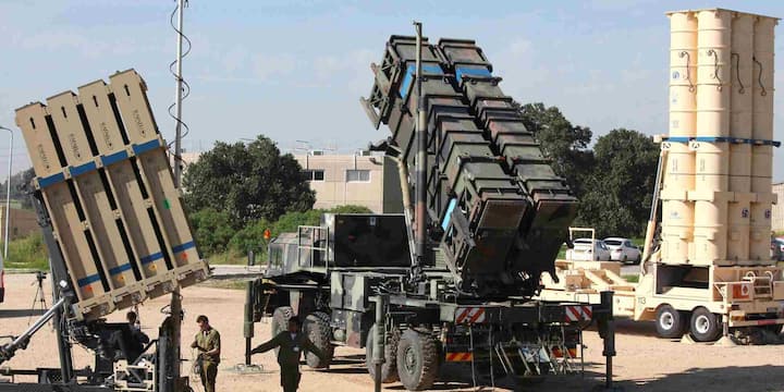 IAI के अनुसार, Arrow-4 को इजरायली डिफेंस नेटवर्क में पूरी तरह शामिल होने में दो साल लग सकते हैं, लेकिन सरकार ने इसके त्वरित इंटीग्रेशन के निर्देश दिए हैं. साथ ही, एक और अगली पीढ़ी की प्रणाली Arrow-5 पर भी तेजी से काम चल रहा है, जो आने वाले वर्षों में Arrow-3 की जगह लेगी और इजरायल की सुरक्षा को और भी अपराजेय बना देगी.