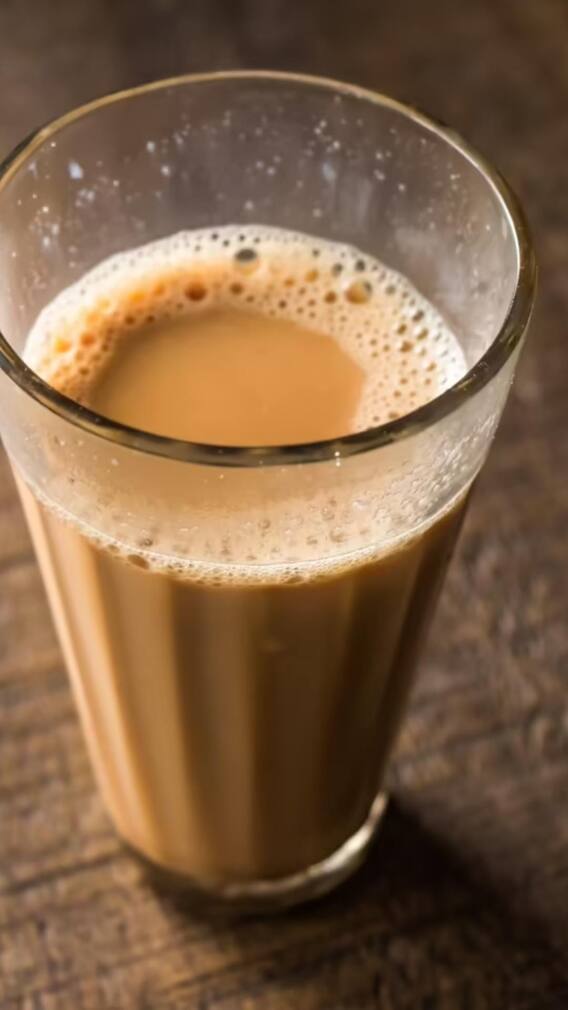 सावन की फुहारों में दिल्ली की इन जगहों पर लें चाय की चुस्कियों का मज़ा