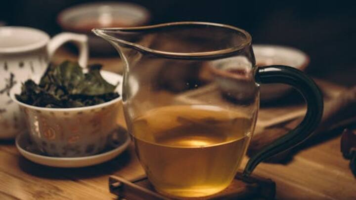 जबकि चाय के उत्पादन में तुर्किए का दुनिया में पांचवां नंबर है. इस लिस्ट में दूसरे नंबर पर आयरलैंड आता है. वहां पर प्रति व्यक्ति सालाना चाय की खपत 2.19 किलो है.