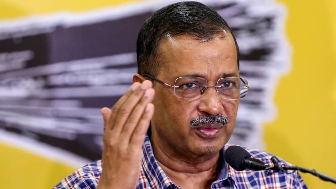 Phansi Ghar Row: Delhi Assembly Speaker Directs Inquiry By Privileges Committee, Kejriwal To Be Summoned Phansi Ghar Row: Delhi Assembly Speaker Directs Inquiry By Privileges Committee, Kejriwal To Be Summoned Phansi Ghar Row: Delhi Assembly Speaker Directs Inquiry By Privileges Committee, Kejriwal To Be Summoned