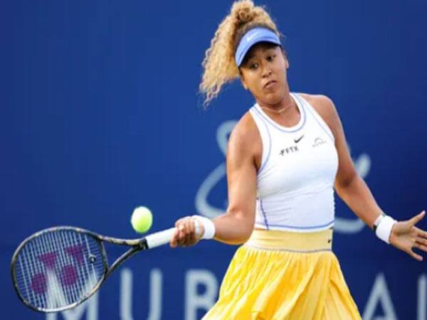 গত ৬ জানুয়ারি আচমকাই নিজের সোশ্যাল মিডিয়ায় আমেরিকার গায়ক কোরাডের সঙ্গে সম্পর্কে ছেদ করার কথা ঘোষণা করেছেন। তাঁদের এক সন্তানও রয়েছে।