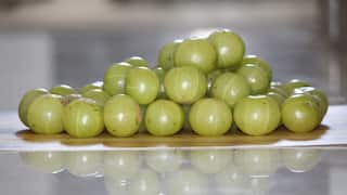 Amla Juice Benefits: 30 દિવસો સુધી દરરોજ પીઓ આમળાનો જ્યૂસ, શરીરમાં થતા આ પાંચ ફેરફારો ચોંકાવી દેશે