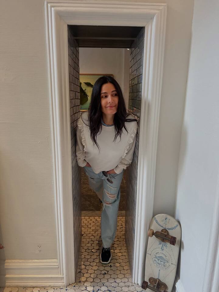 Vicky sweetly captioned the post, 