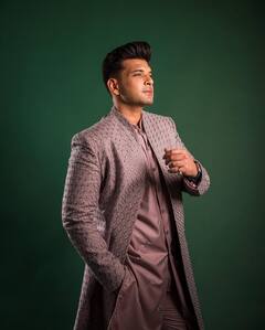 'बच्चे दे दो, कुत्ते बहुत हो गए हैं'..इस बिन ब्याहे एक्टर से घरवाले करने लगे ऐसी डिमांड