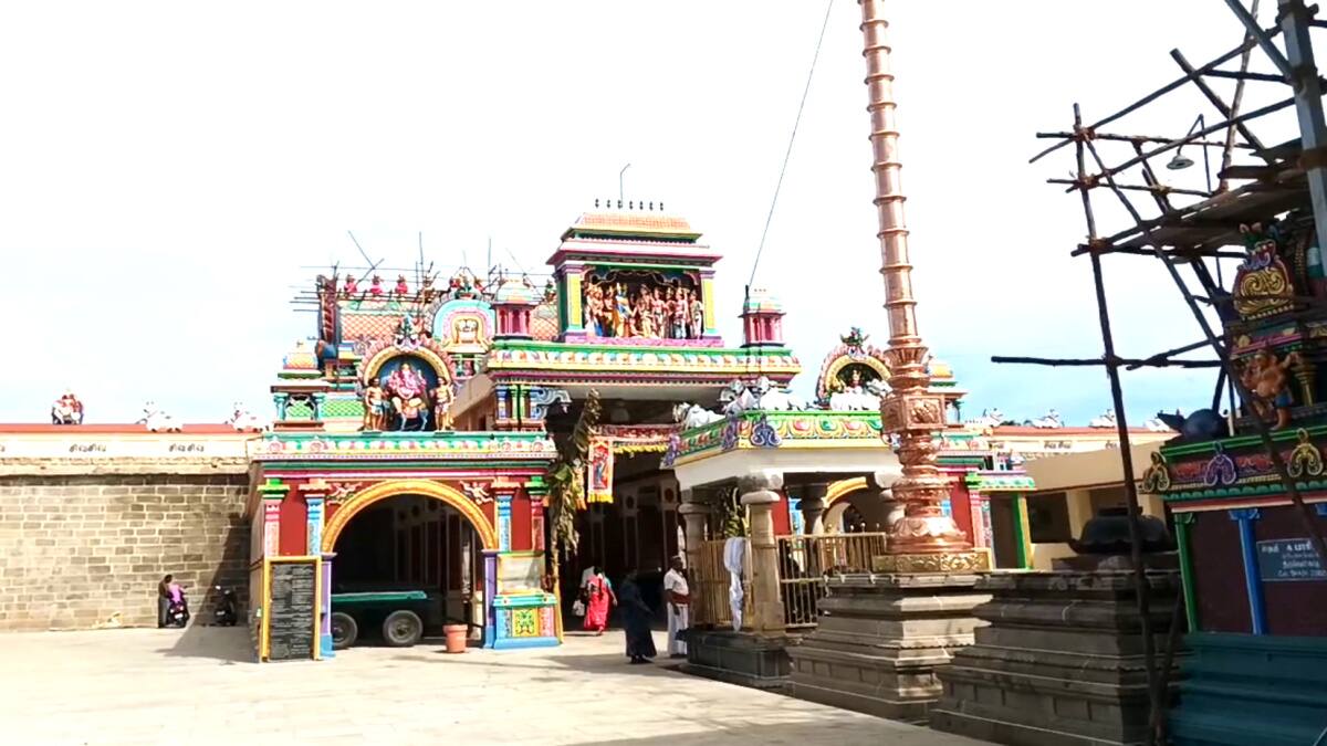 ஆடி மாத பிறப்பு: திருவெண்காடு சுவேதாரண்யேஸ்வரர் கோயிலில் சிறப்பு தீர்த்தவாரி! திரளான பக்தர்கள் வழிபாடு