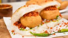 काय सांगता! डायटमध्ये  वडा-पाव खाऊ शकता? जाणून घ्या!