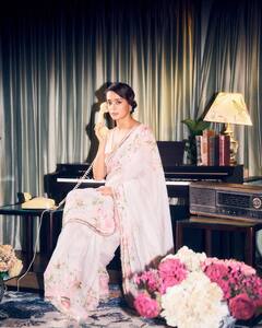 Surveen Chawla’s Saree Look Is A Love Letter To Classic Fashion; See PICS