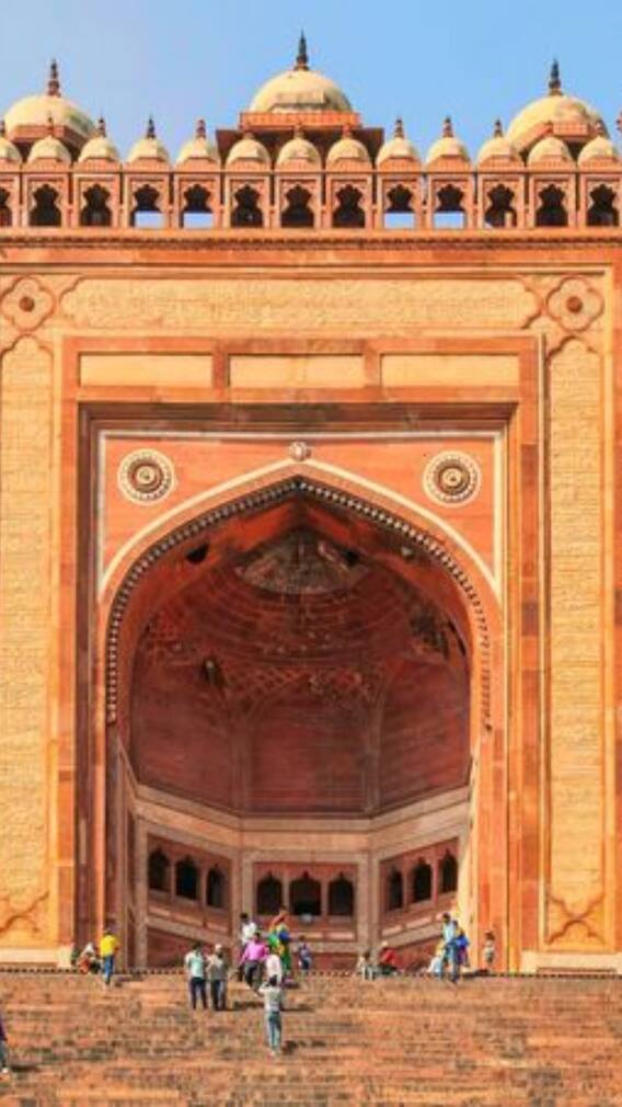 बुलंद दरवाज़ा भारत का सबसे ऊंचा और भव्य प्रवेश द्वार