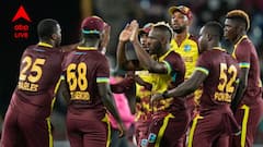 টি-টোয়েন্টি বিশ্বকাপের সাত মাস আগে হঠাৎই সকলকে চমকে অবসর ঘোষণা করলেন আন্দ্রে রাসেল