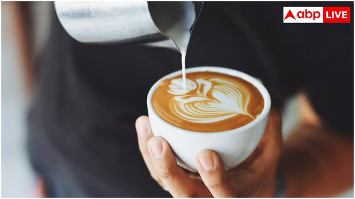 ऐसे में देखा जा सकता है कि हाई ब्लड प्रेशर होने पर कॉफी पीना है या नहीं. यह एक इंडिविजुअल डिसीजन है जिसे डॉक्टर की सलाह और अपनी बॉडी की रिएक्शन्स को ध्यान में रखकर लेना चाहिए. मॉडरेट कंजम्पशन अक्सर सुरक्षित माना जाता है, लेकिन सावधानी बरतना हमेशा बेहतर होता है.