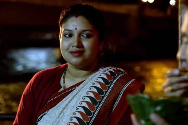 इस फिल्म में अपने किरदार के लिए भूमि ने अपना वजन 90 किलो कर लिया था. लेकिन इसके बाद उन्होंने इतना शानदार ट्रांसफॉर्मेशन किया कि अब उन्हें पहचान मुश्किल हो जाता है.