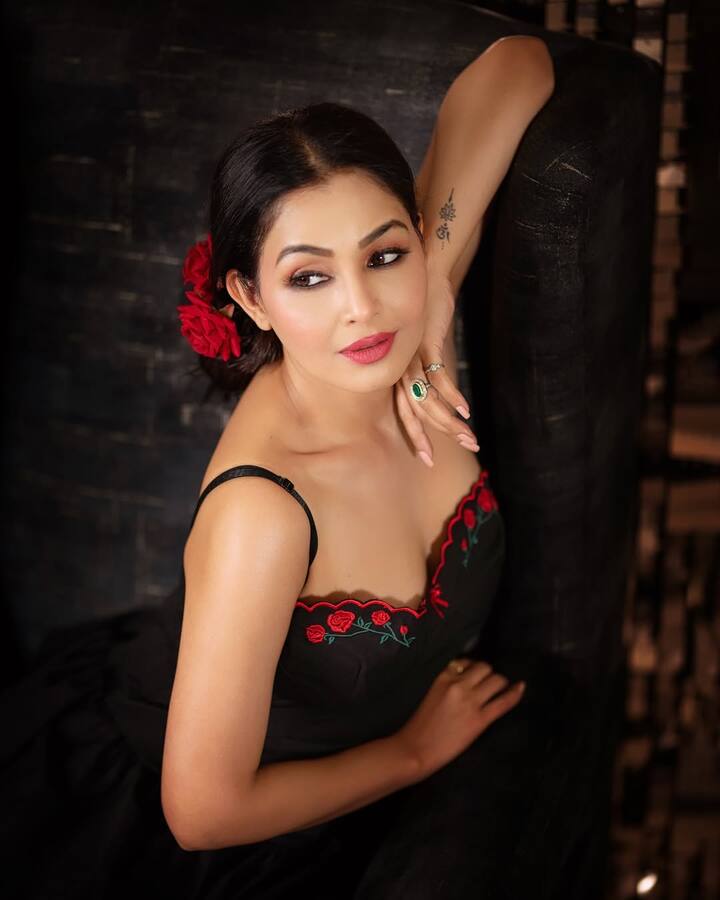 एक्ट्रेस ने कहा कि ये मैं दिल से किया करती थी. एक मंथली फिक्स अमाउंट उनको भेजती थी. बेटी तो हमेशा से मेरे पास ही रहती थी.