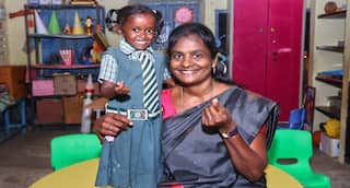 வயிற்று வலியால் துடிக்கும் அரசுப் பள்ளி மாணவி... மருத்துவ உதவி கேக்கும் சுமதி டீச்சர்