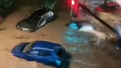 New York Flood: बाढ़ में डूबा सुपर पावर अमेरिका! ताश की पत्तों की तरह बह रही कारें, तस्वीरें दिल्ली-नोएडा की नहीं न्यूयॉर्क की