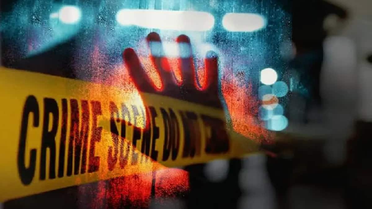 சேலத்தில் பட்டப்பகலில் மனைவியின் கண்முன்னே கொடூர கொலை - காரணம் என்ன?